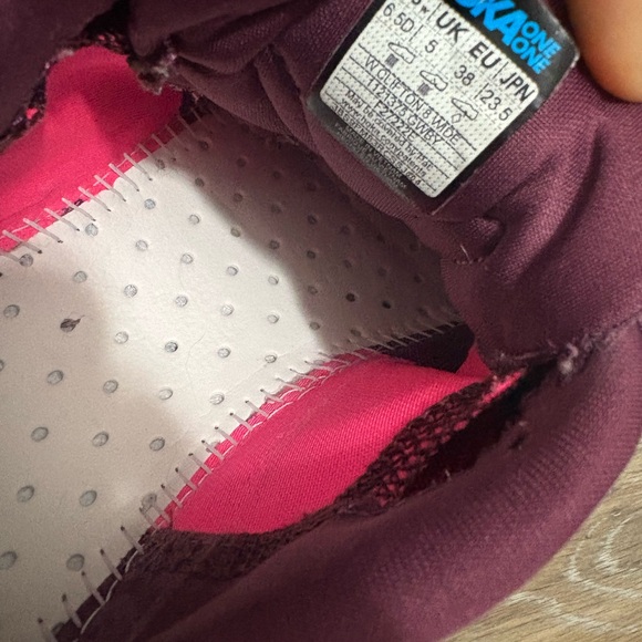 Used HOKA 6.5 wide Clifton 8 - Picture 3 of 9